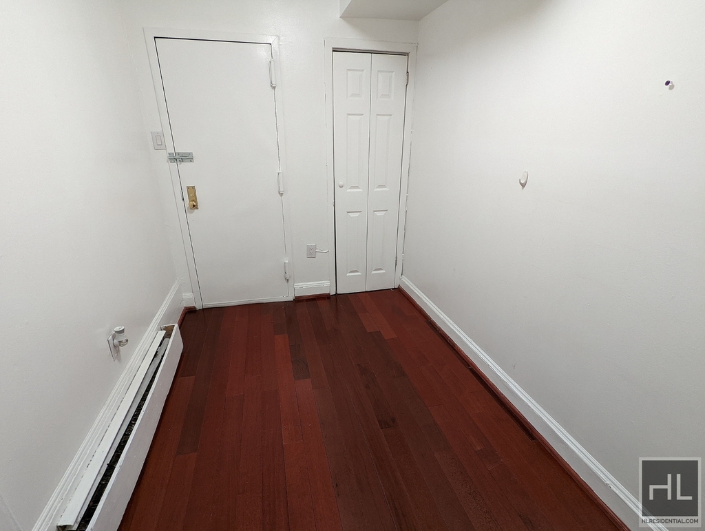 412 Halsey Street - Photo 5