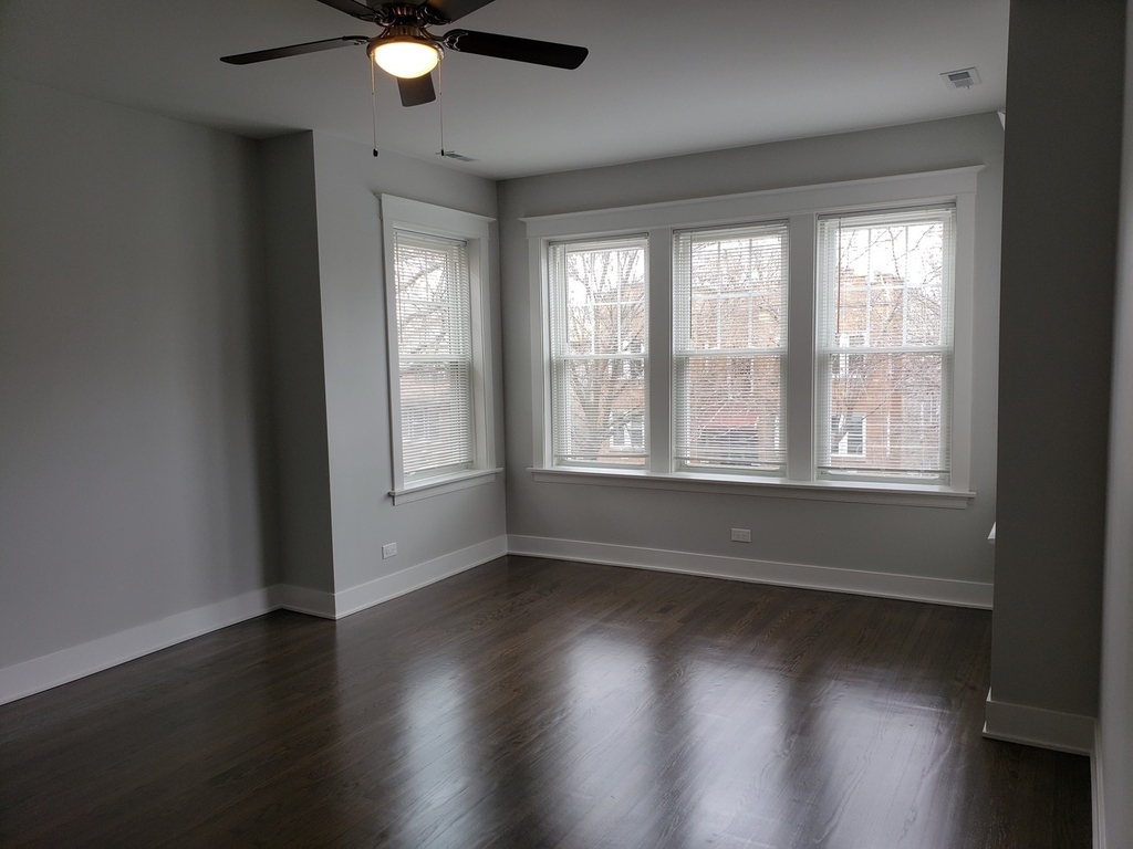 4135 N Francisco Avenue - Photo 3