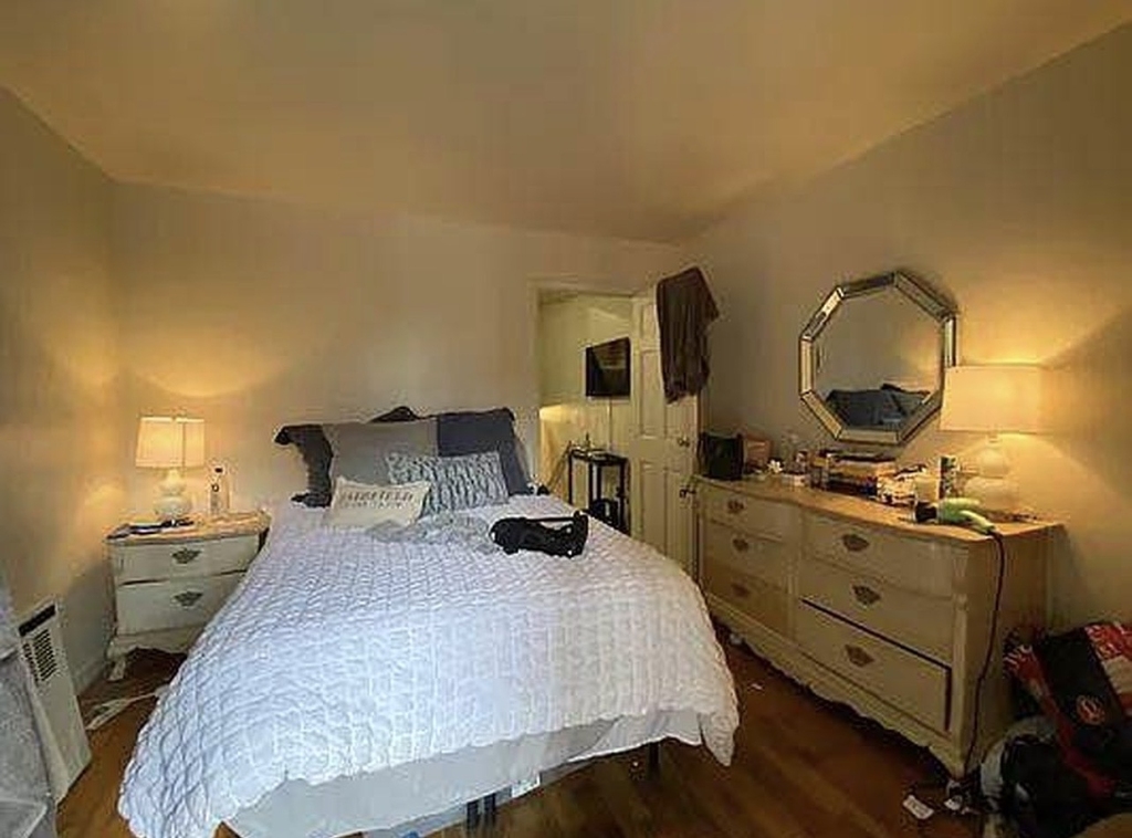 329 East 63rd Street - Photo 3