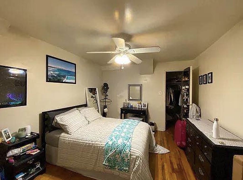 329 East 63rd Street - Photo 8