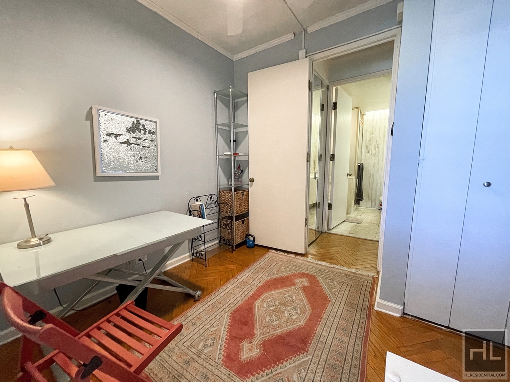 530 East 76 Street - Photo 4