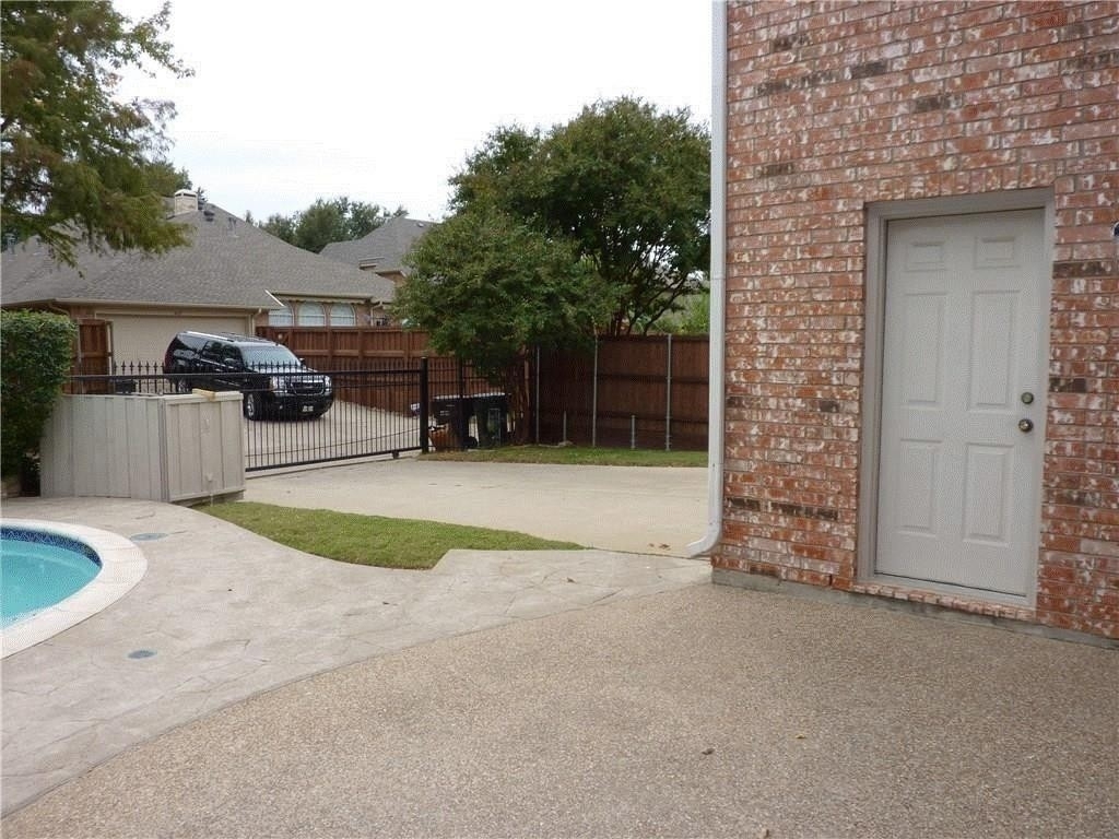 4620 Hinton Drive - Photo 29