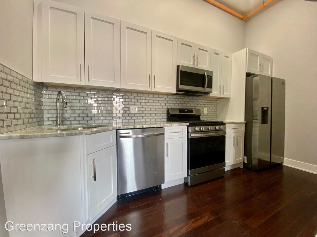 300 Richmond Street - Photo 4