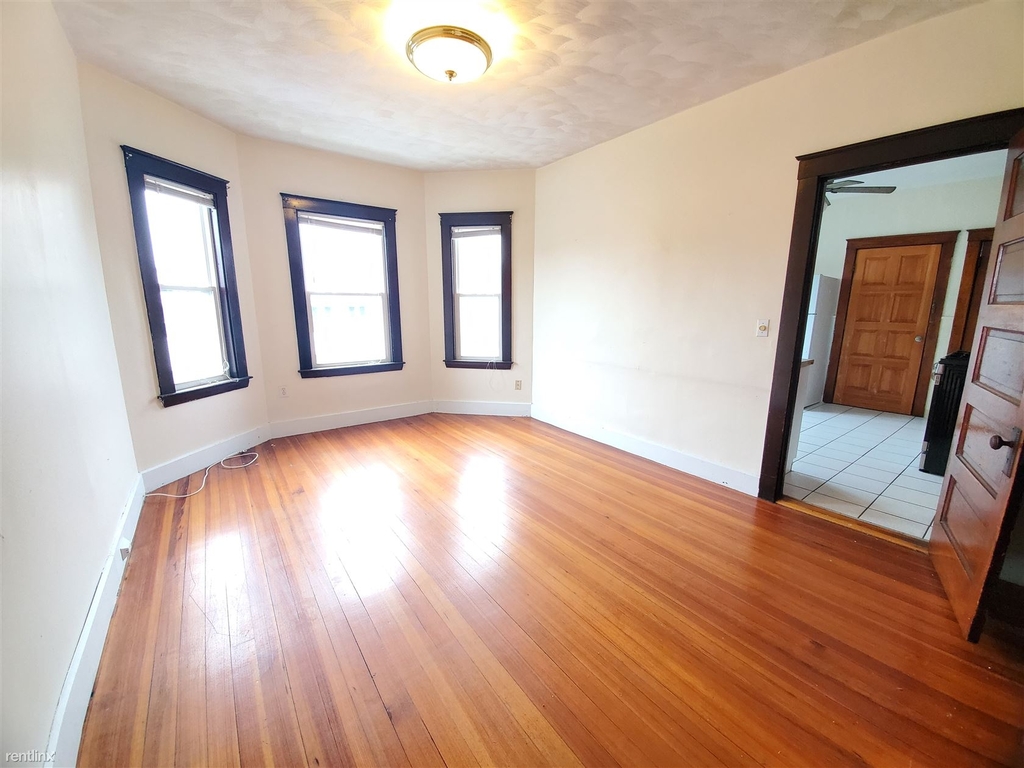 258 Belmont St Apt 2a - Photo 1