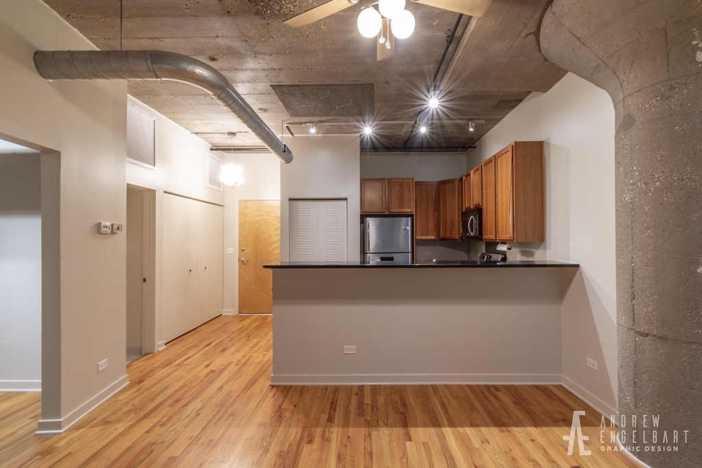 1151 W 15th Street - Photo 1