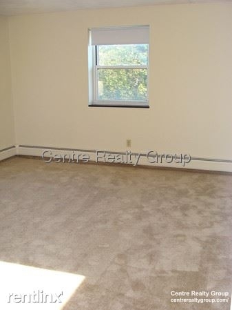 199 Lexington St - Photo 2