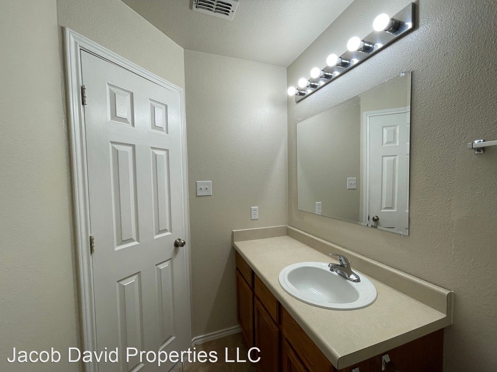 5730 Golf Heights - Photo 9