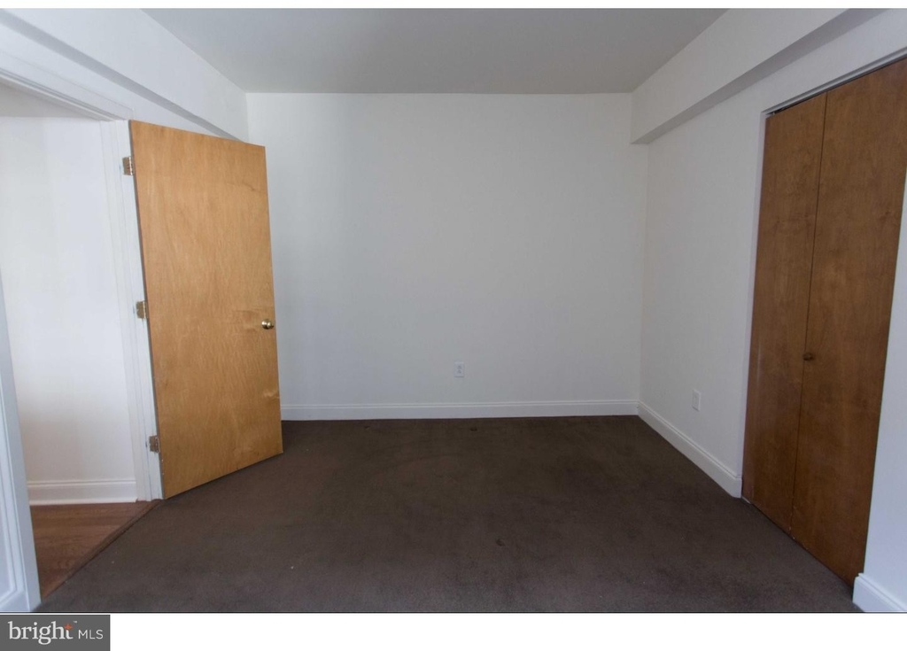 1411 Walnut Street - Photo 17