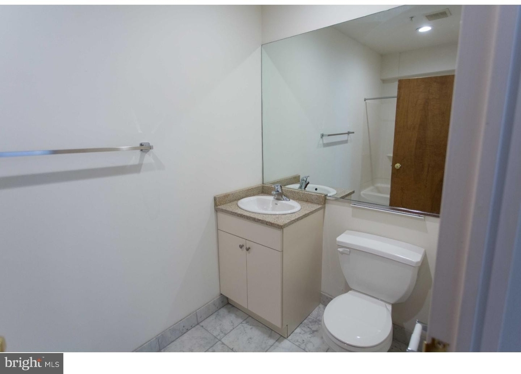 1411 Walnut Street - Photo 13