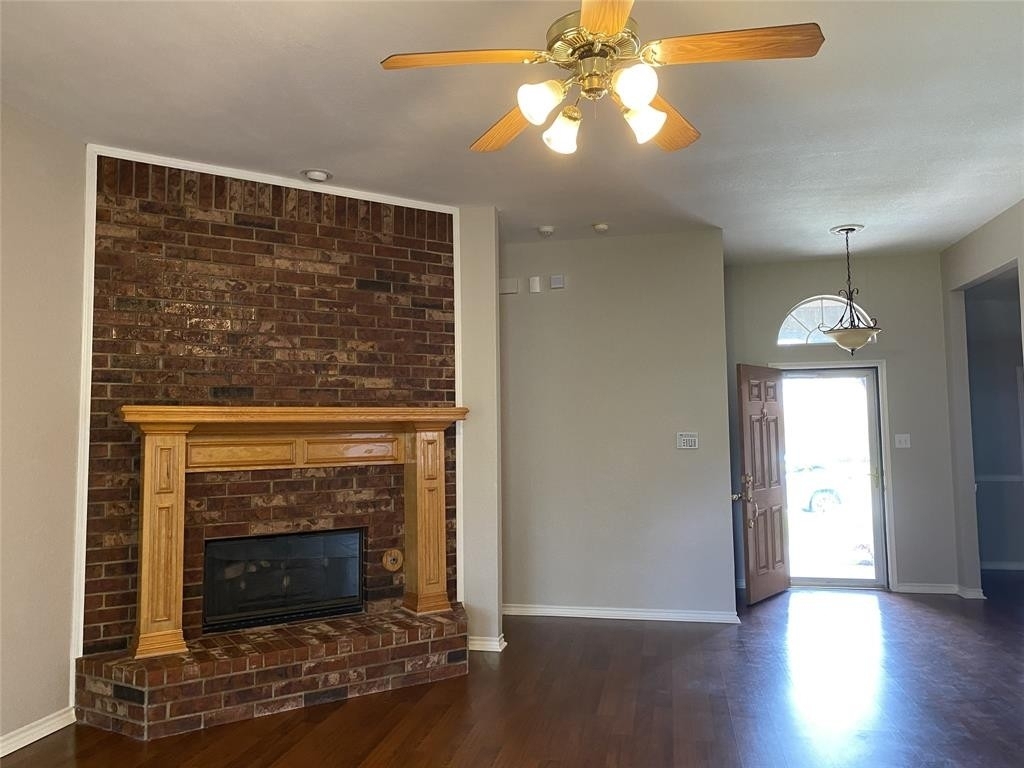 1411 Normandy Lane - Photo 3