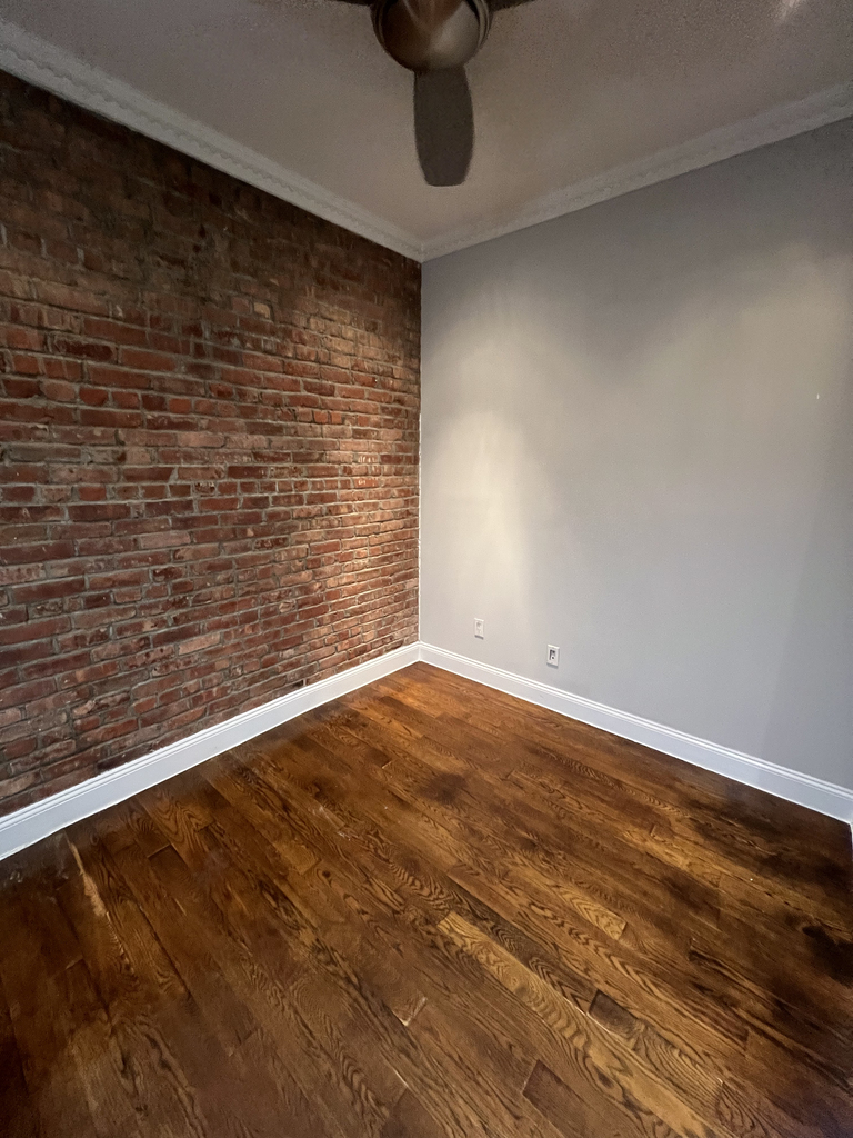 314 East 106th Street - Photo 5