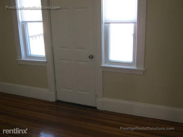 19 Roseclair St - Photo 1