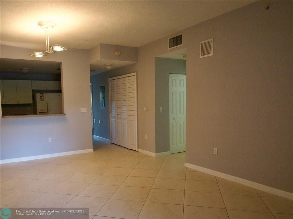 2941 Riverside Dr - Photo 6