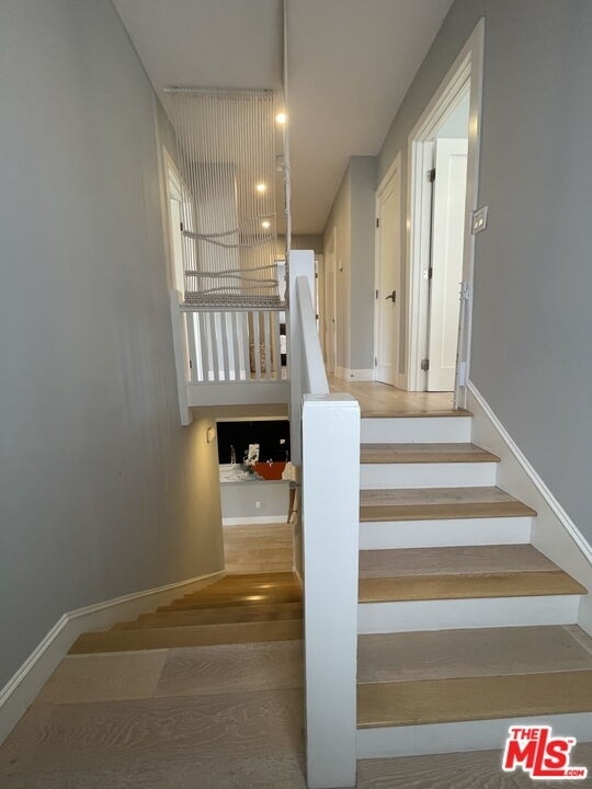 940 Westchester Pl - Photo 12