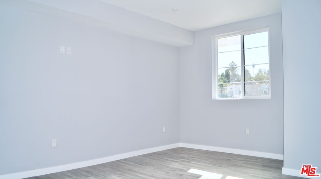 1111 Echo Park Ave - Photo 12