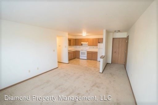 128 W Bell Street - Photo 3