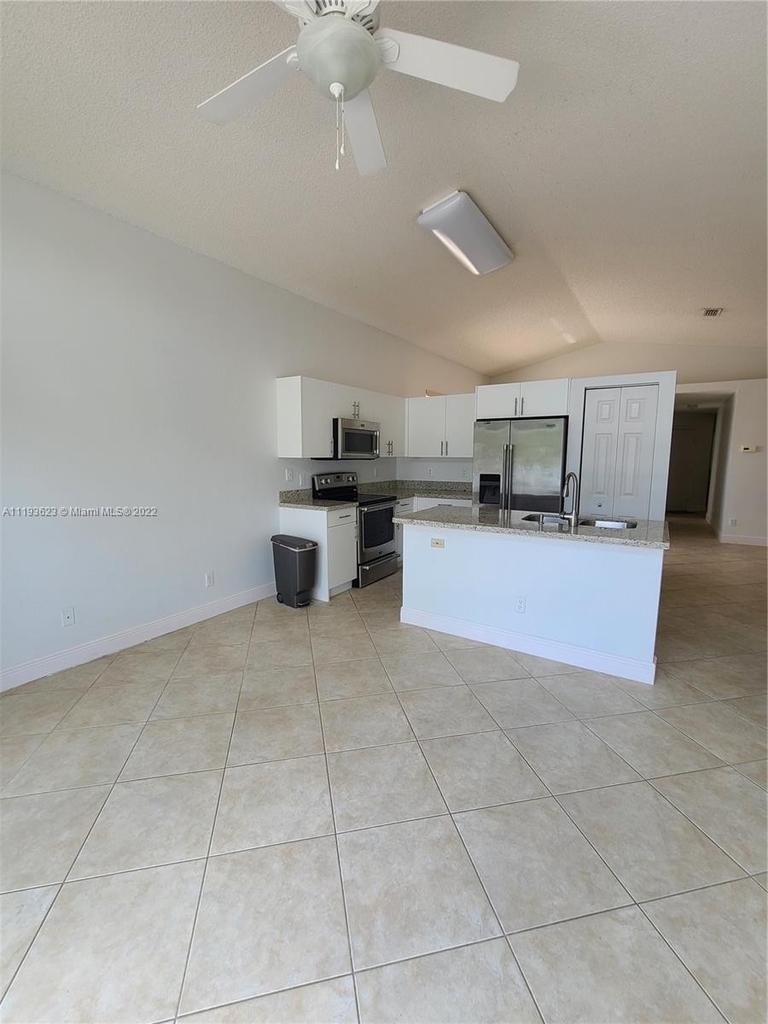 18088 Sw 30th Ct - Photo 20