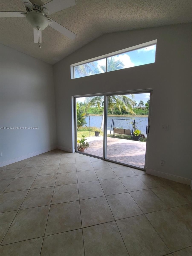 18088 Sw 30th Ct - Photo 30