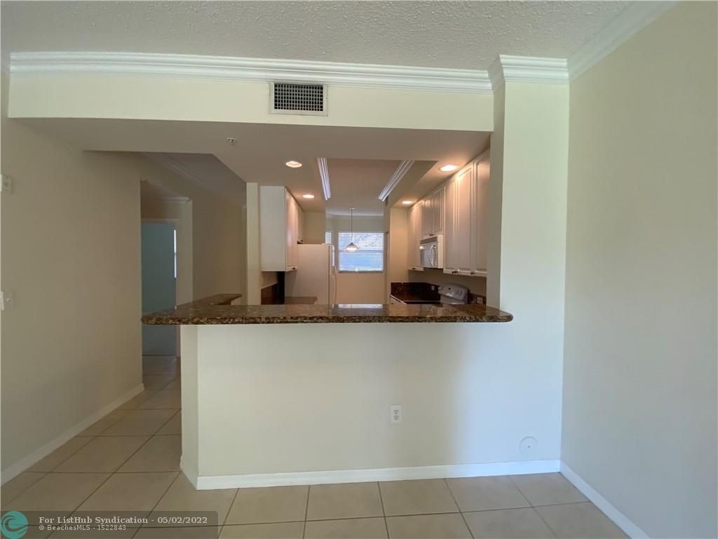 26 Royal Palm Way - Photo 6