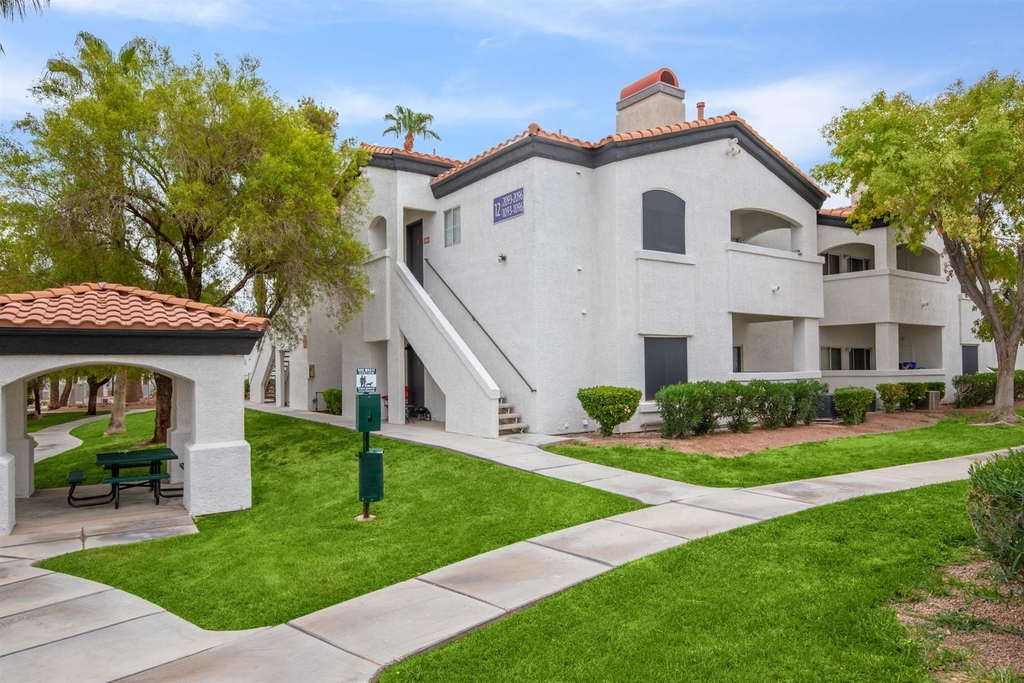 4800 E. Tropicana Ave - Photo 7