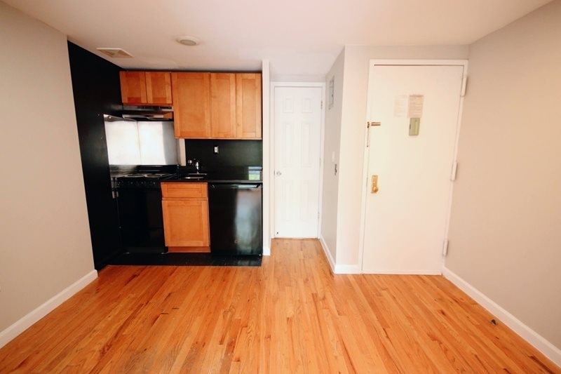 522 East 5th Street, New York, NY 10009 - Photo 5