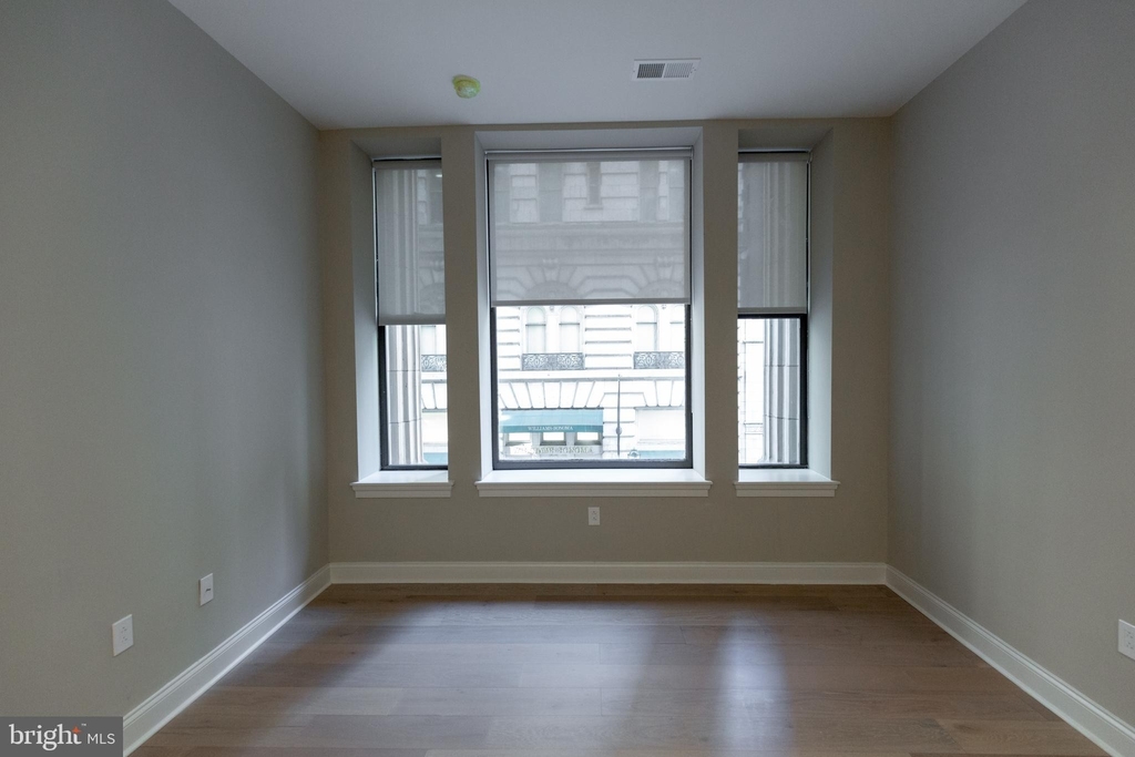 1411 Walnut Street - Photo 13