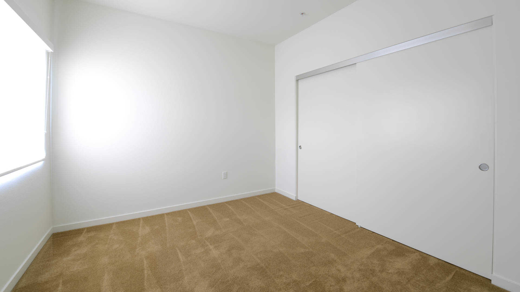 12301 W Pico Blvd - Photo 9