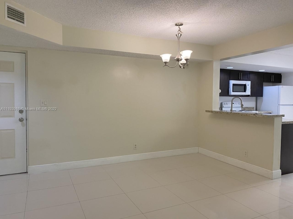 10105 W Sunrise Blvd - Photo 12