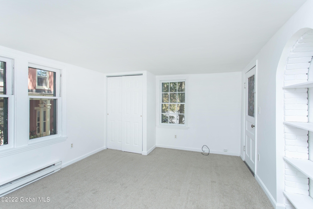 590 N Broadway - Photo 12