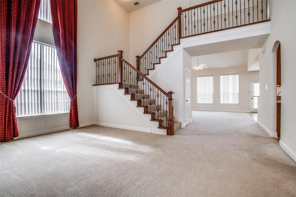 9027 Forest Hills Drive - Photo 2