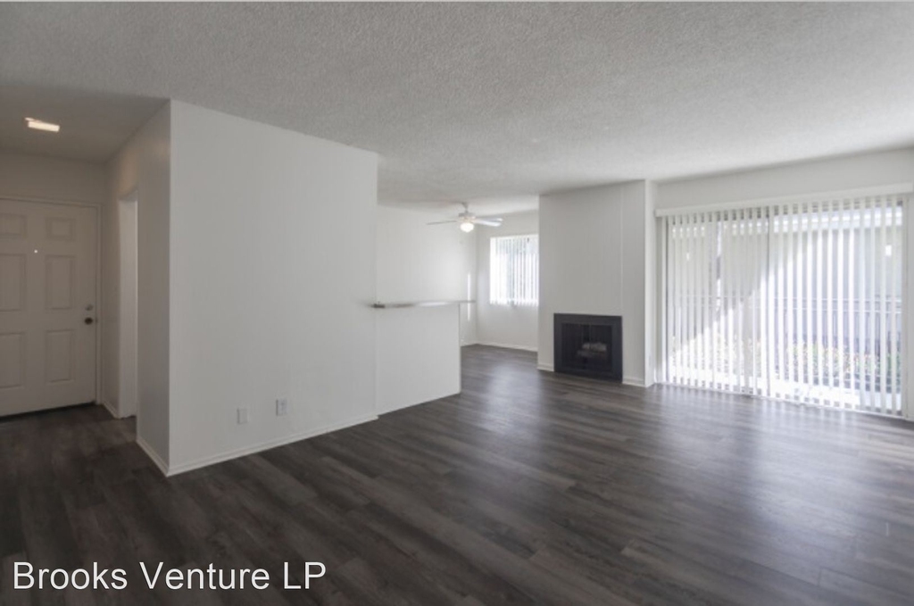 17200 Burbank Boulevard - Photo 19