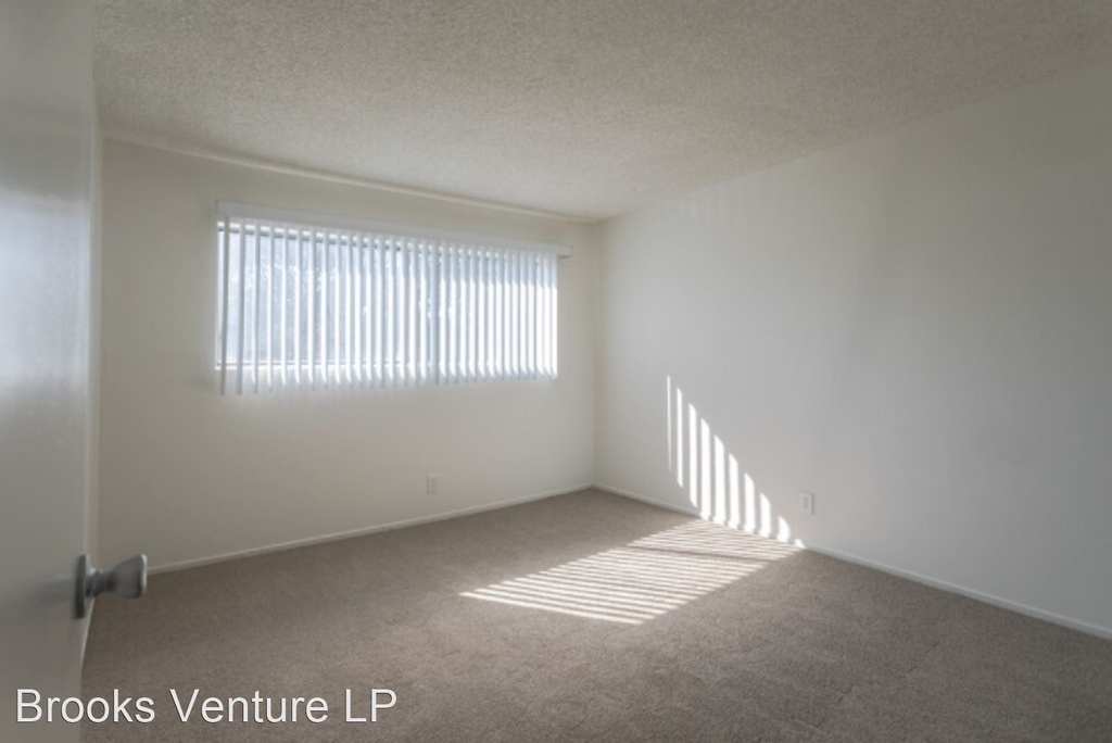 17200 Burbank Boulevard - Photo 1