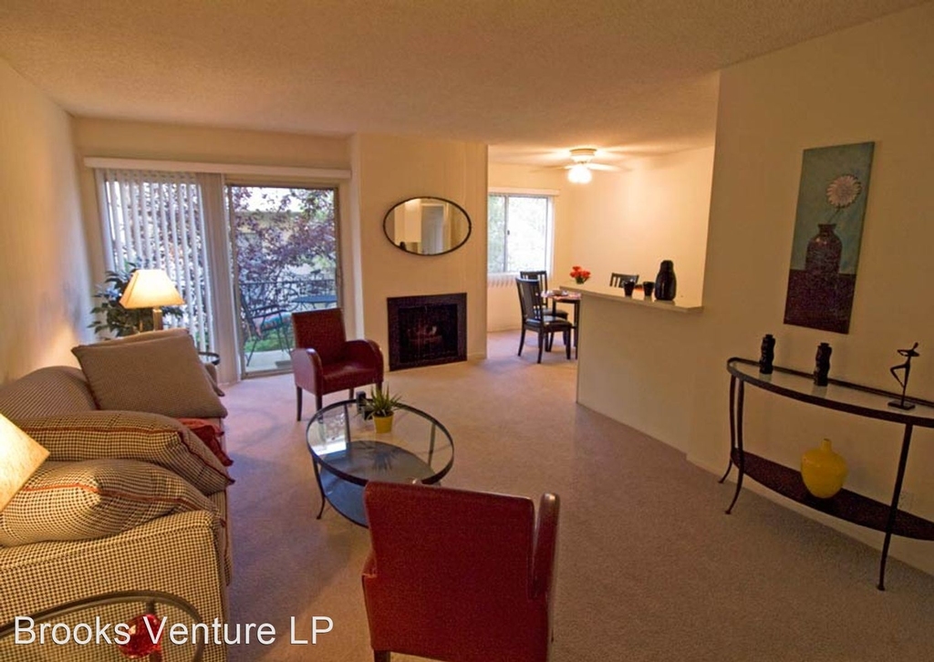 17200 Burbank Boulevard - Photo 15