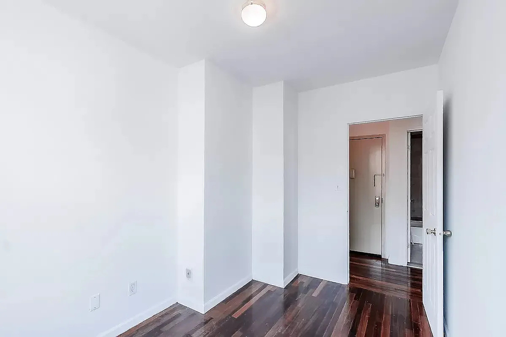 115 Lexington Avenue - Photo 8
