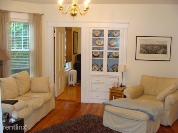 26 Clarendon St Apt 1 - Photo 3