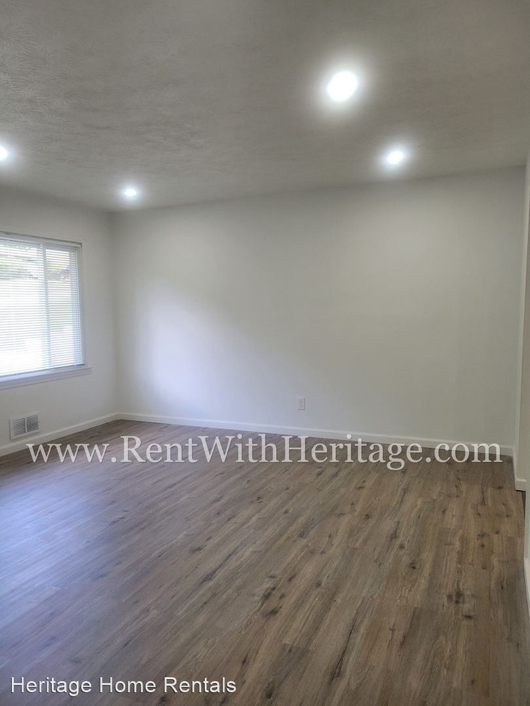 3743 Paul St. - Photo 18