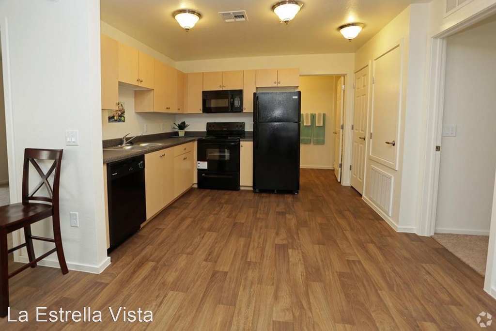 3065 N 67th Ave - Photo 17