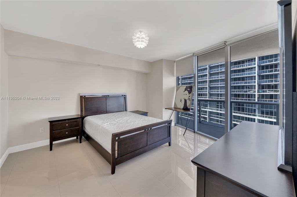 475 Brickell Ave - Photo 11