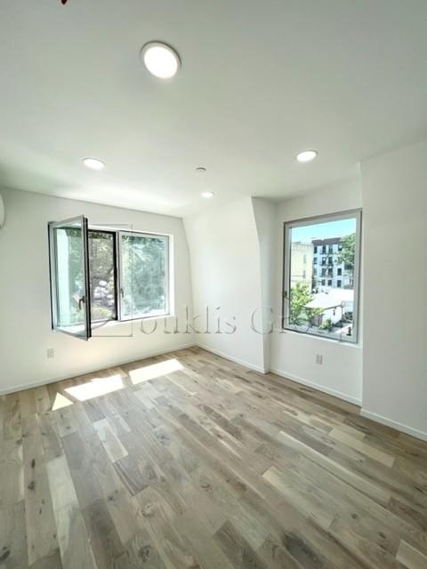 2802 21st Avenue - Photo 3