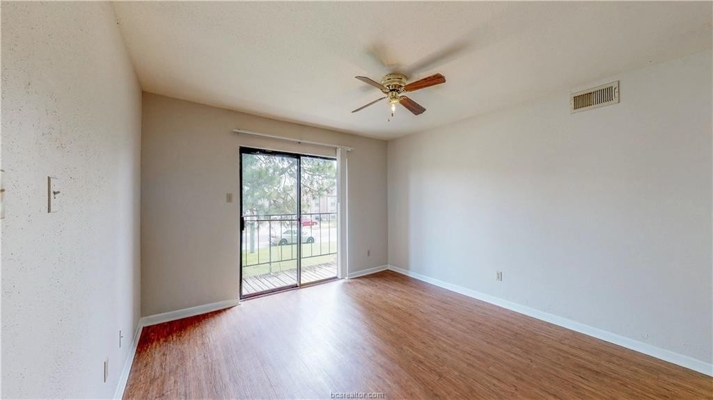 904 University Oaks Boulevard - Photo 11