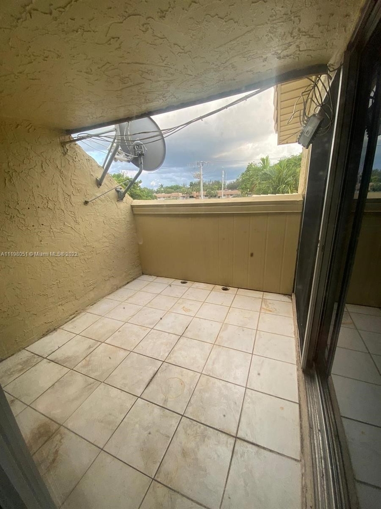 8401 W Sample Rd - Photo 24