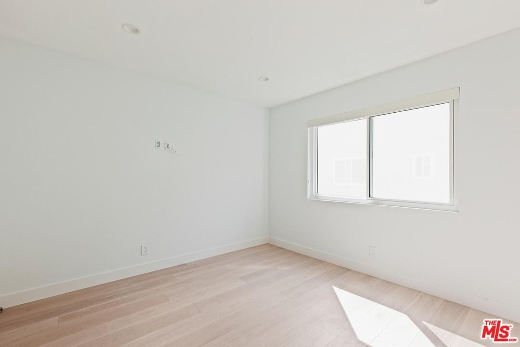 13024 Maxella Ave - Photo 10