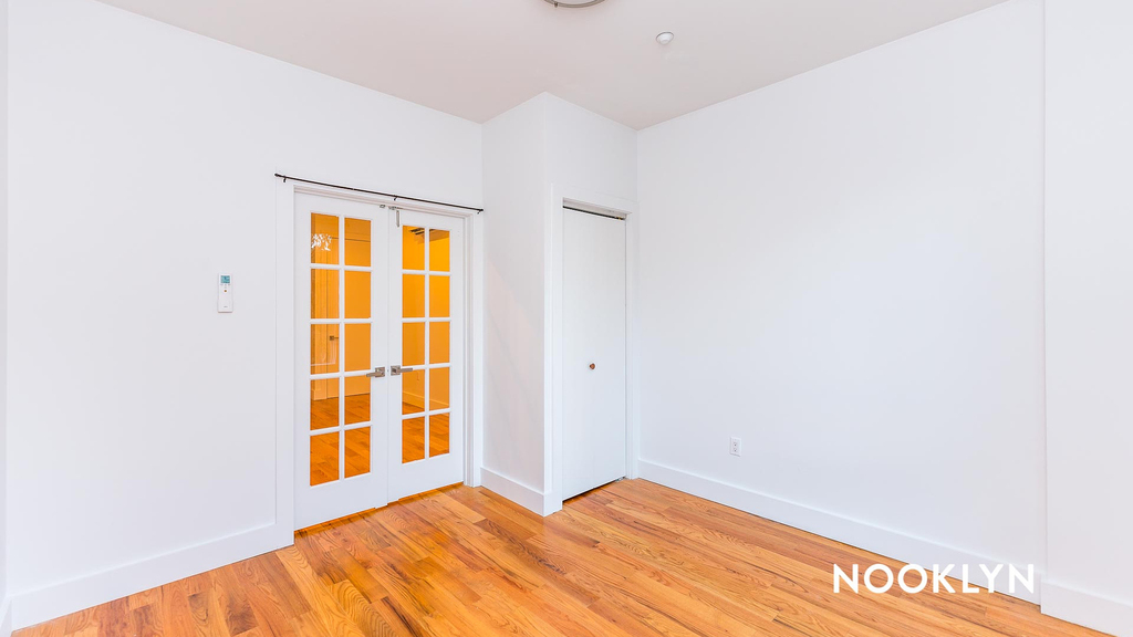 890 Madison Street - Photo 12