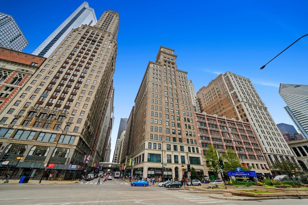 6 N Michigan Avenue - Photo 0