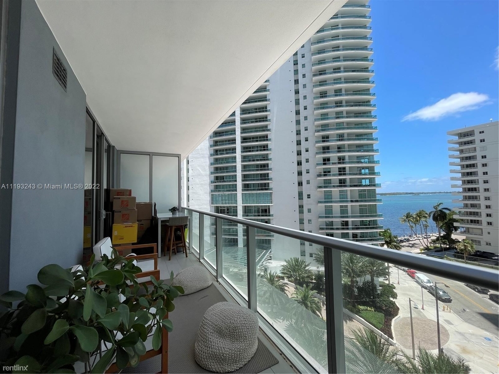 1300 Brickell Bay Dr Apt 806 - Photo 3