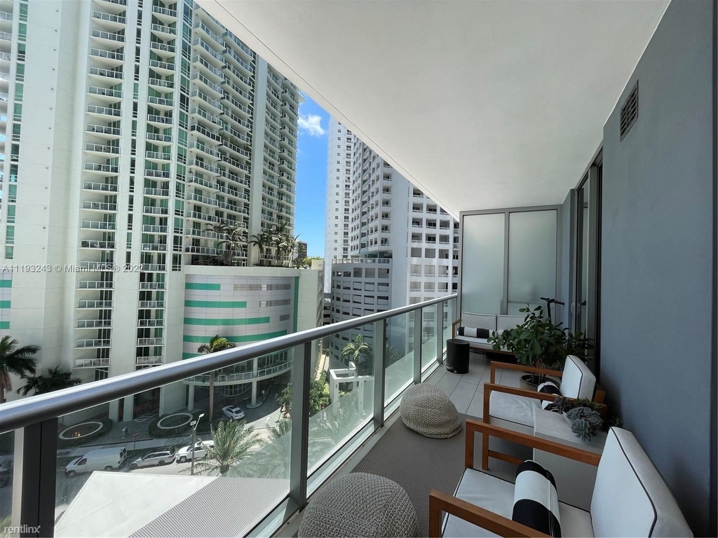 1300 Brickell Bay Dr Apt 806 - Photo 1