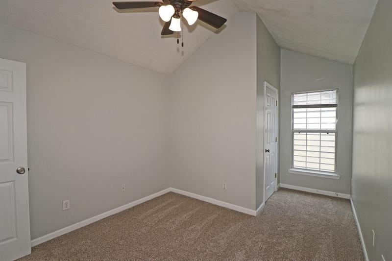 1517 Gates Circle - Photo 16