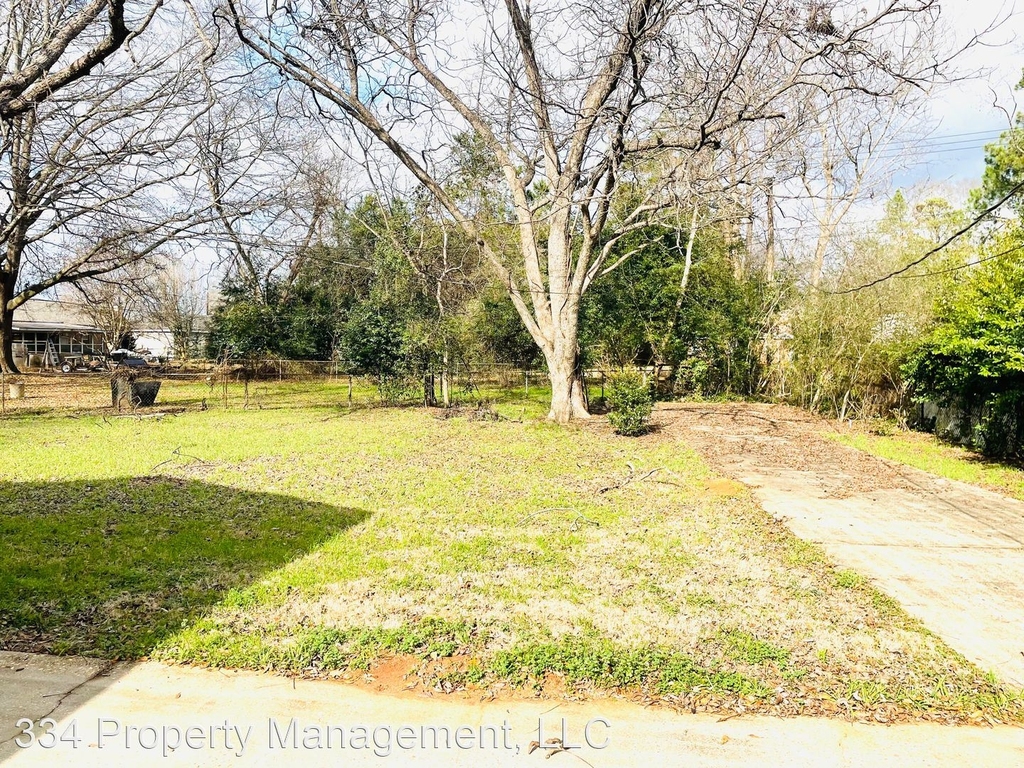 942 Parkwood Court - Photo 25