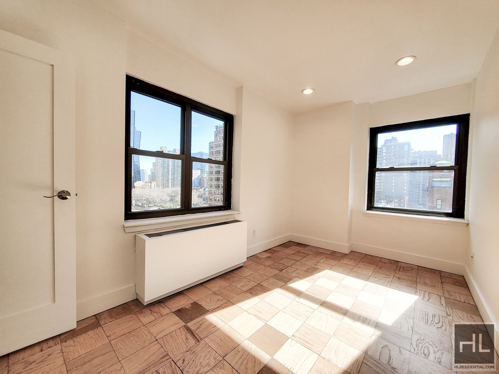 East 37th Street - Photo 5