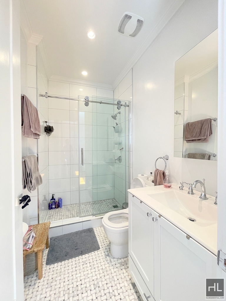 252 West 76 Street - Photo 6